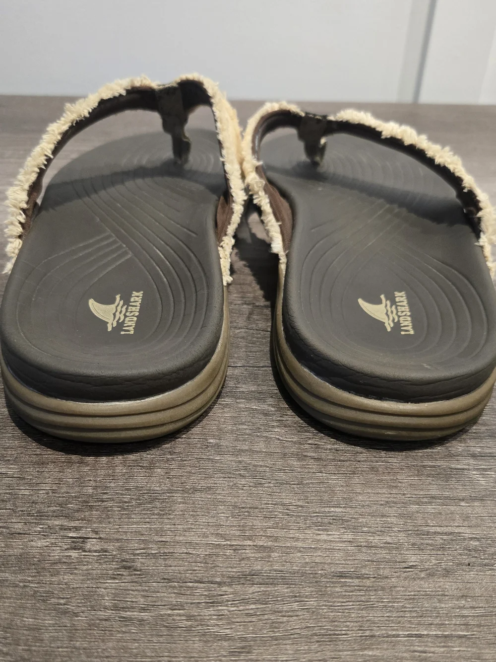 Land Shark Men's Flip Flops Sandals Thongs Brown/ Beige Thresher Size 12
